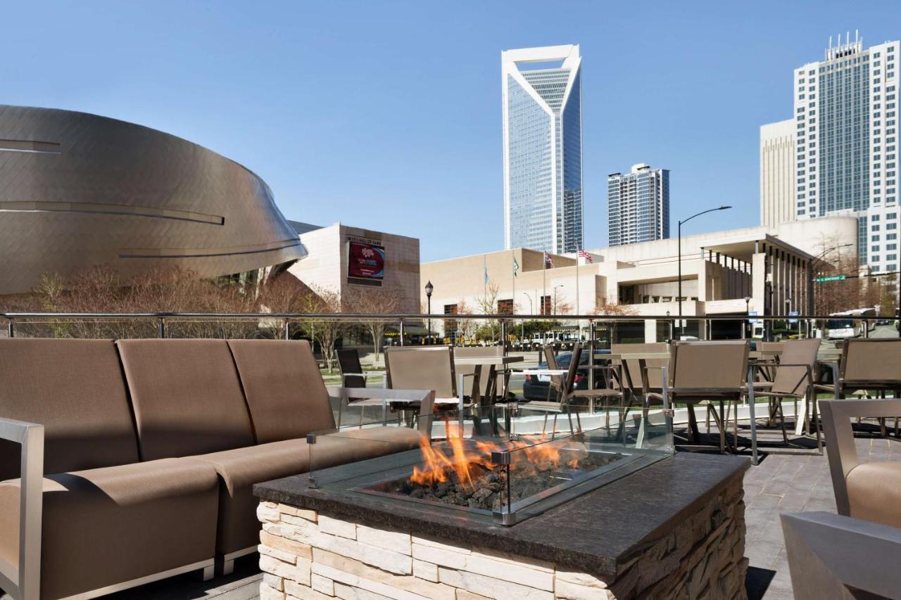Embassy Suites By Hilton Charlotte Uptown Exterior foto