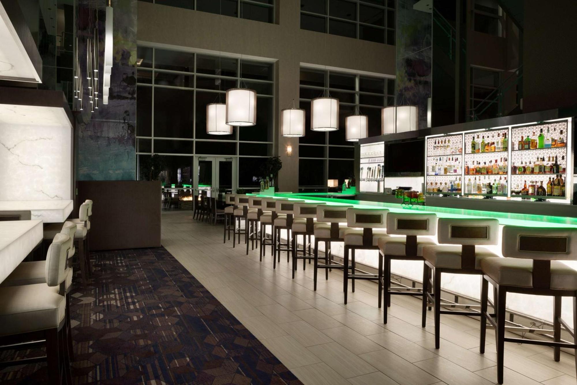 Embassy Suites By Hilton Charlotte Uptown Exterior foto
