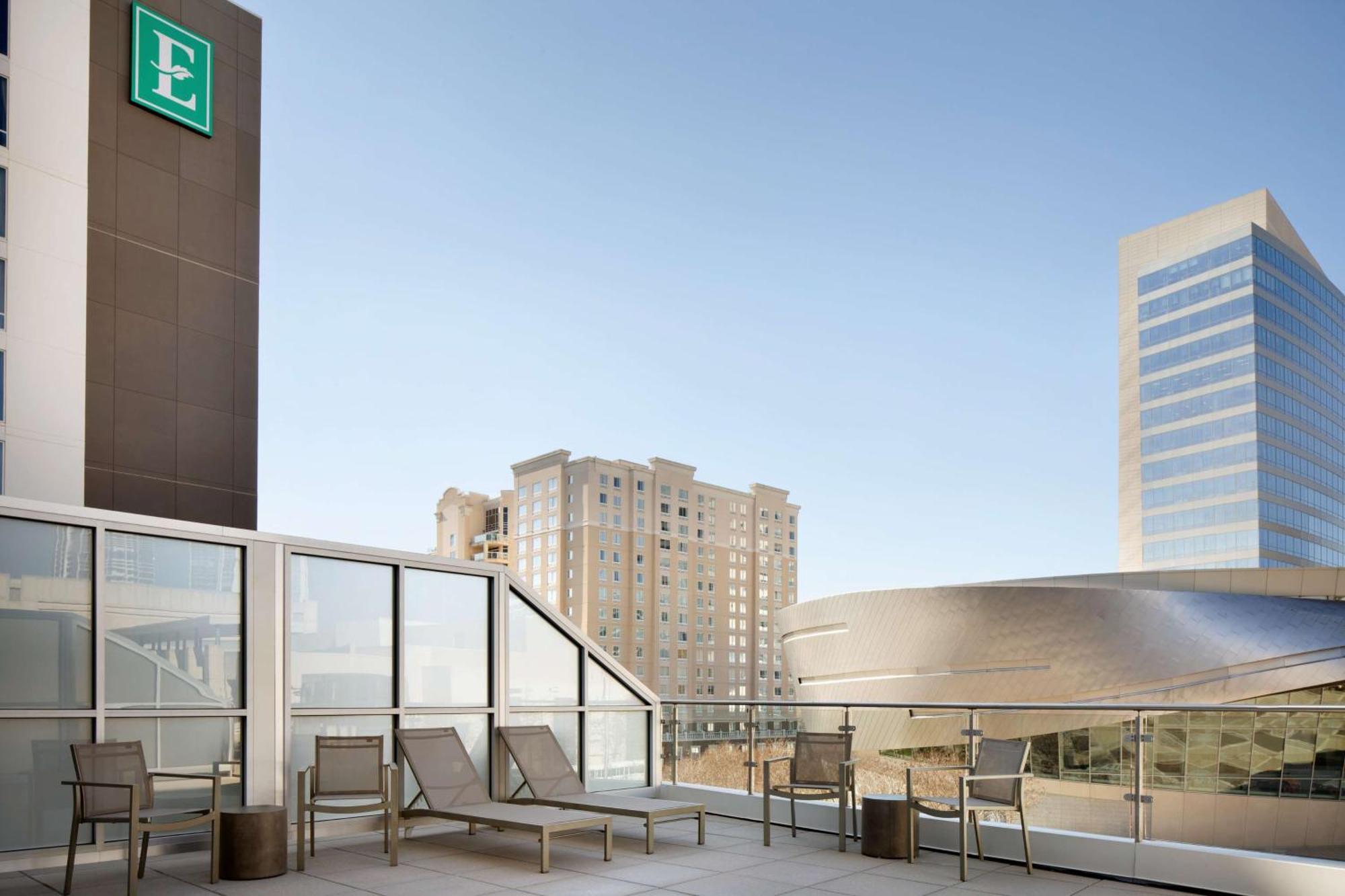 Embassy Suites By Hilton Charlotte Uptown Exterior foto